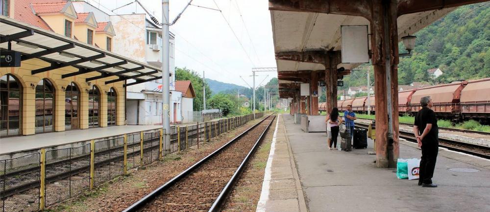 Fahrt mit der rumänischen Bahn von Sighisoara nach Braşov (Kronstadt)