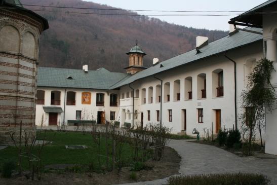 Urlaub in Călimănești: Manastire Cozia in Călimănești
