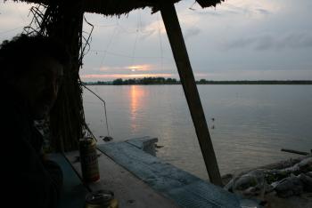 Mittlerer Donauarm: Sonnenuntergang bei Crisan