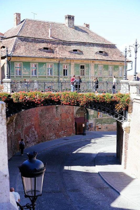 Sibiu, Giebelaugen über der Lügenbrücke