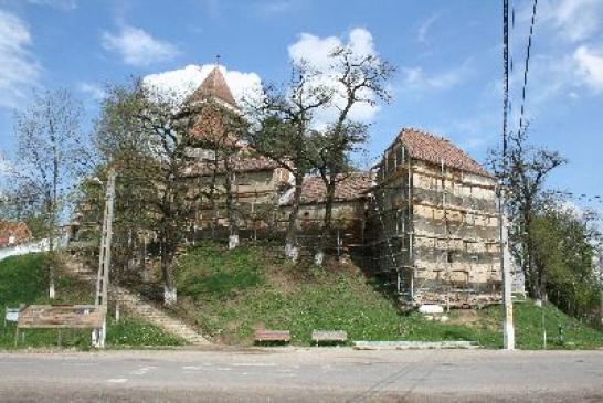 Urlaub in Siebenbürgen: Kirchenburg in Apold (Trappold)