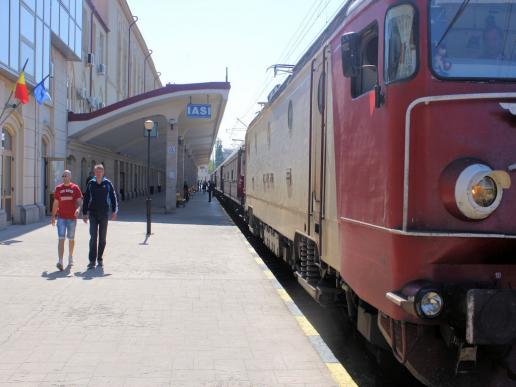 Mit der  Bahn durch Rumänien - der Bahnhof von Iasi 