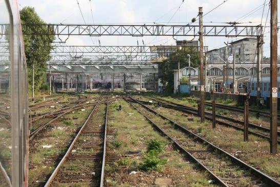 Anfahrt in den Bahnhof "Gara de Nord" in Bukarest