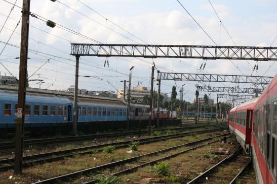 Anfahrt in den Bahnhof "Gara de Nord" in Bukarest