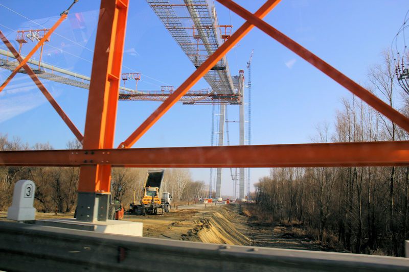 Foto: Brückenbau bei Brăila - Januar 2022 - Der Bau einer neue Brücke über die Donau bei Brăila und Galaţi Brückenbau bei Brăila - Januar 2022