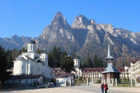 Urlaub in Rumänien - Urlaub in Busteni => Foto: Blick auf das othodxe Kloster in Busteni