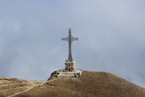 Blick auf das Gipfelkreuz
