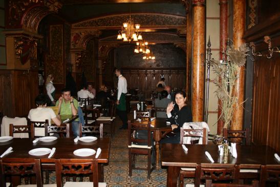 Bukarest: Restaurant "Caru`cu bere"