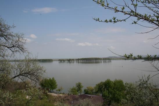 Urlaub in Galaţi: Blick über die Donau bei Galati