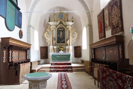 Kirche innerhalb der Kirchenburg in Hărman (Honigberg)