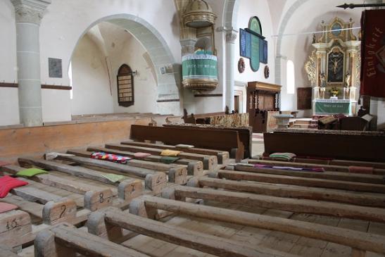 Kirche innerhalb der Kirchenburg in Hărman (Honigberg)