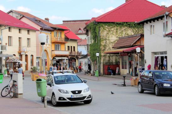 Urlaub in Horezu - Foto: Im Zentrum von Horezu