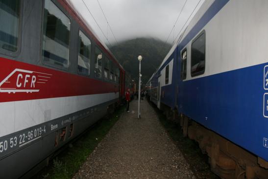 Mit der Bahn durch Rumänien: Bahnhof Sinaia