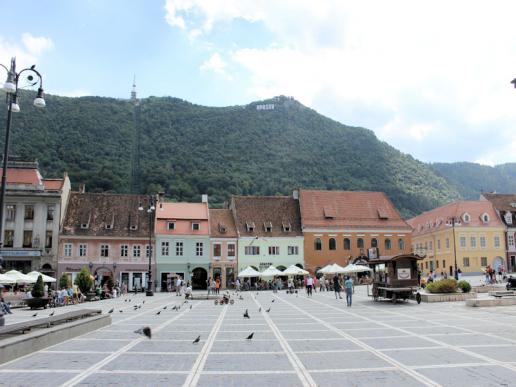 Urlaub in Rumänien - Urlaub in Brasov (Kronstadt) => Foto: Blick auf den Piata Sfatului im Zentrum von Braşov (Kronstadt)