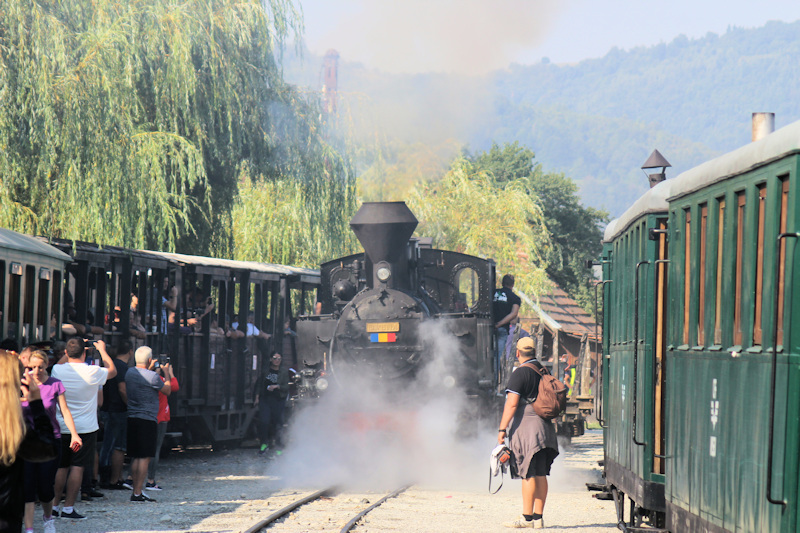 Am Bahnhof von Viseu de Su